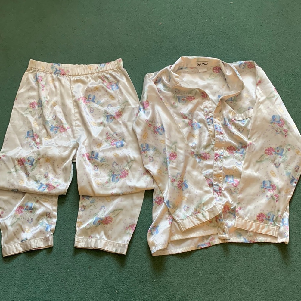 Floral print pajamas